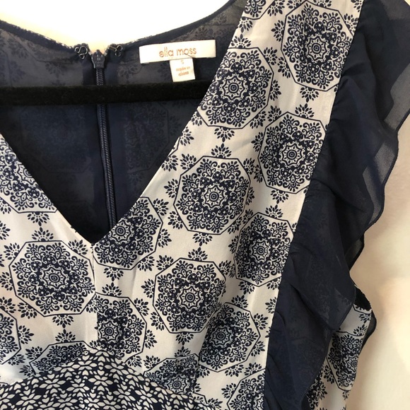 Ella Moss Floral Sleeveless Blouse - Picture 2 of 4